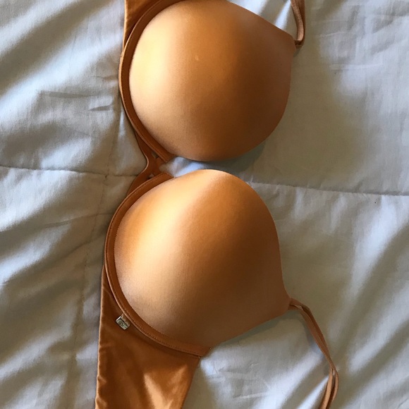 Bundle of 3 Beautiful Victoria Secret Push-Up Bras - Picture 3 of 6